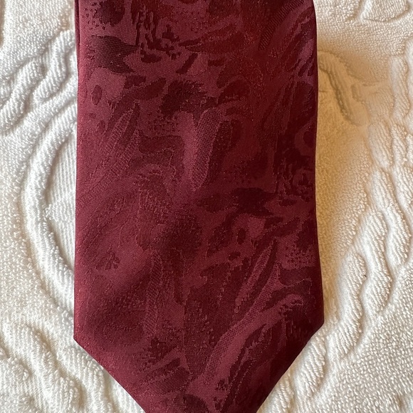 Elegant Burgundy‎ Tie Men’s - Picture 3 of 6